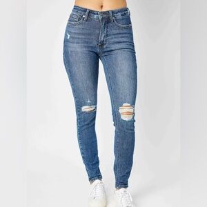 Judy Blue 3/26 Mid Rise Tummy Control Destroy Skinny 88798